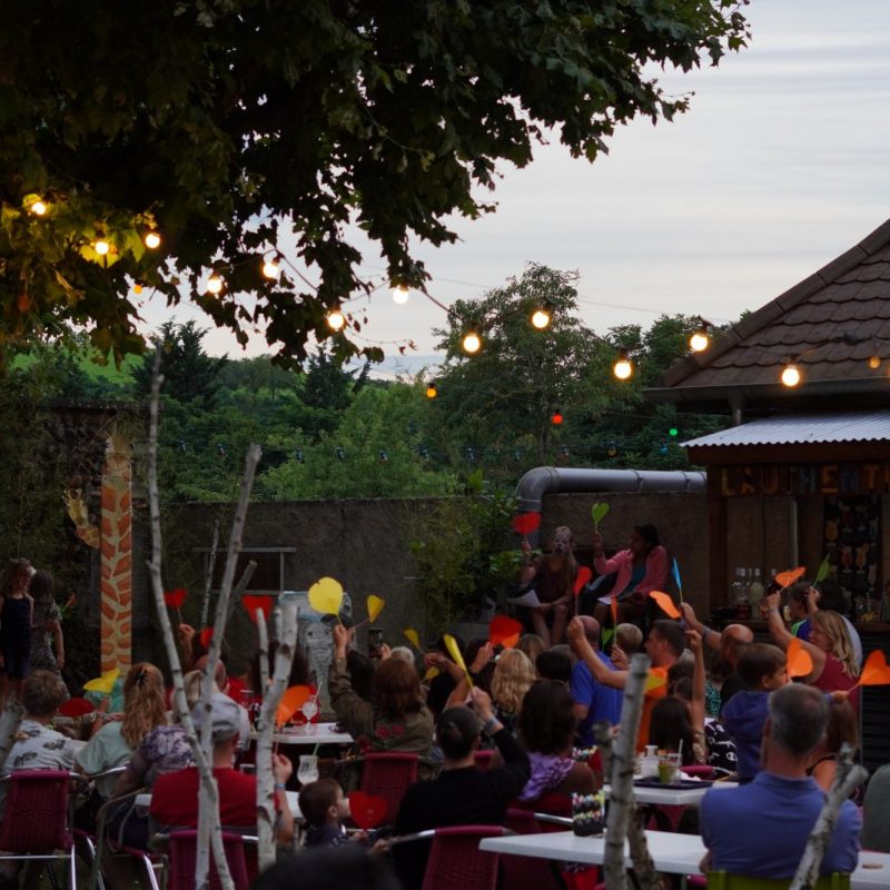 Le mini-club du camping Le Château Hauterives, le palais idéal du Facteur Cheval