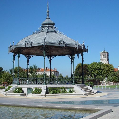 Activités à proximité du camping le Château, Hauterives le palais du Facteur Cheval